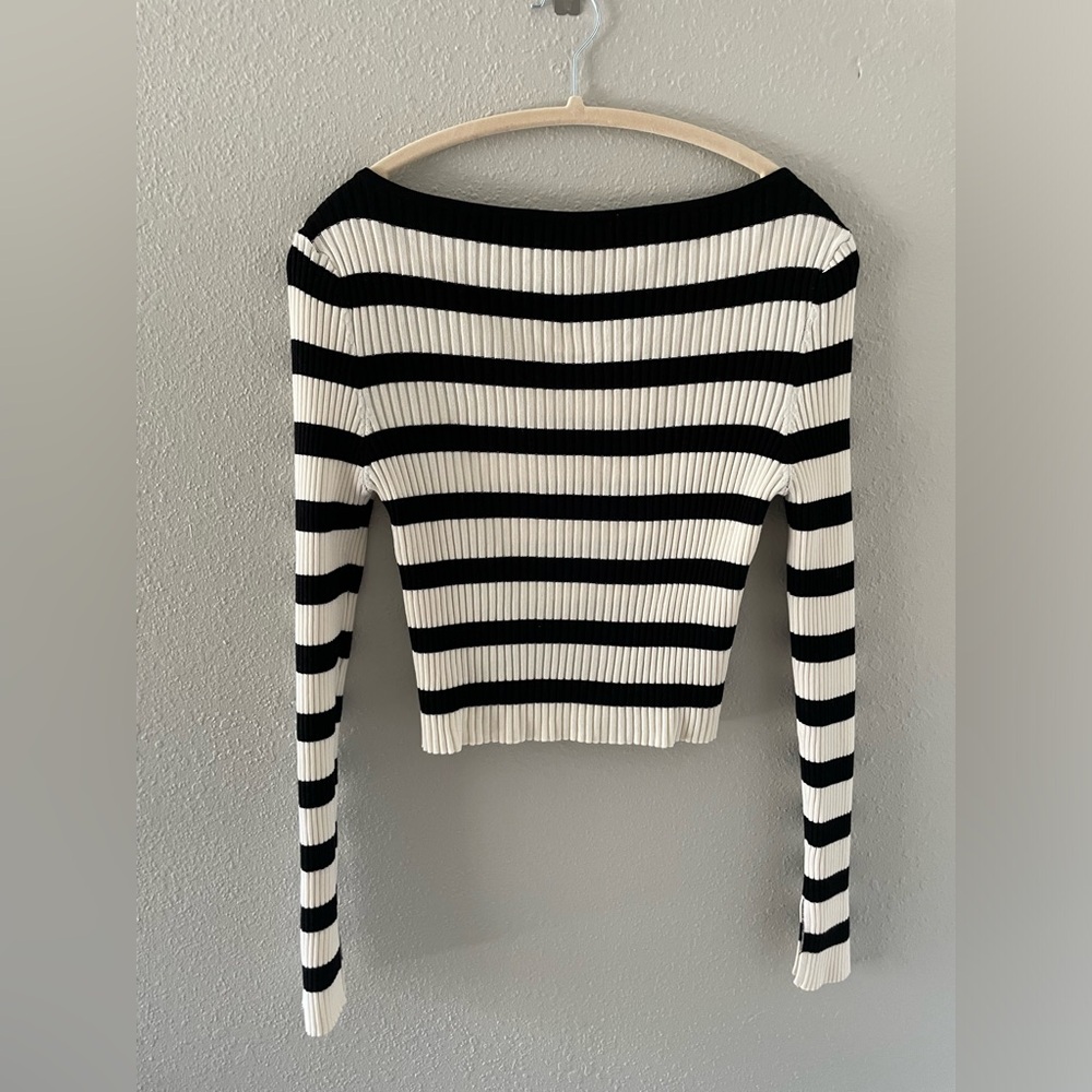 H&M Top Black and White